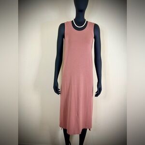 NWOT🌹 SKIMS Sleeveless Pink Dress